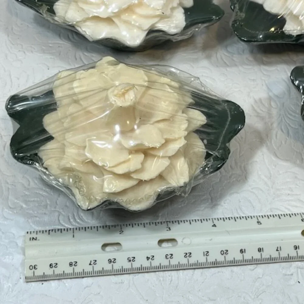 VTG 4 White Magnolia Floating Floral Candles Michael Coffindaffer 5.5